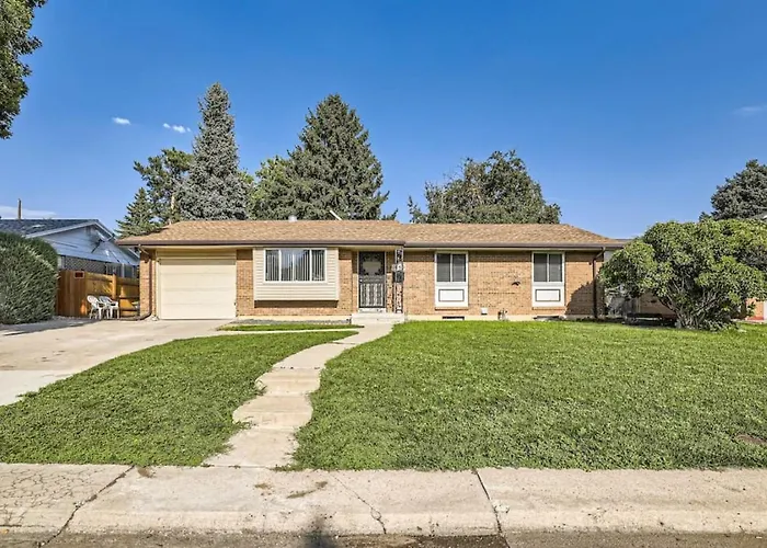 Pet Friendly 3 Bedroom Near To Red Rocks And Belmar In Denver